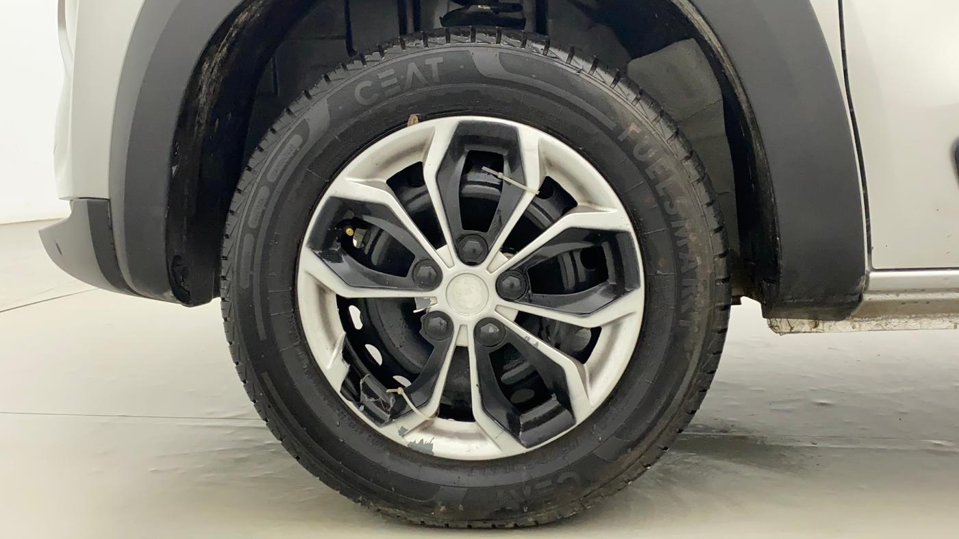 2022 Renault Kwid RXL 1.0, Petrol, Manual, 2,894 km, Left Front Wheel