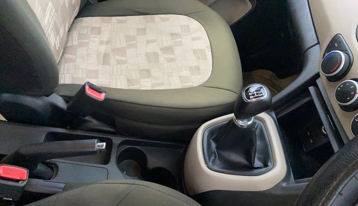 2015 Hyundai Xcent S 1.2, Petrol, Manual, 57,648 km, Gear Lever