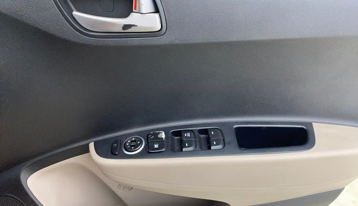 2015 Hyundai Xcent S 1.2, Petrol, Manual, 57,648 km, Driver Side Door Panels Control