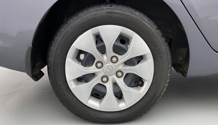 2017 Hyundai Xcent E+, Petrol, Manual, 19,634 km, Right Rear Wheel