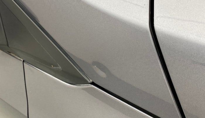 2017 Hyundai Xcent E+, Petrol, Manual, 19,634 km, Right A pillar - Slightly dented