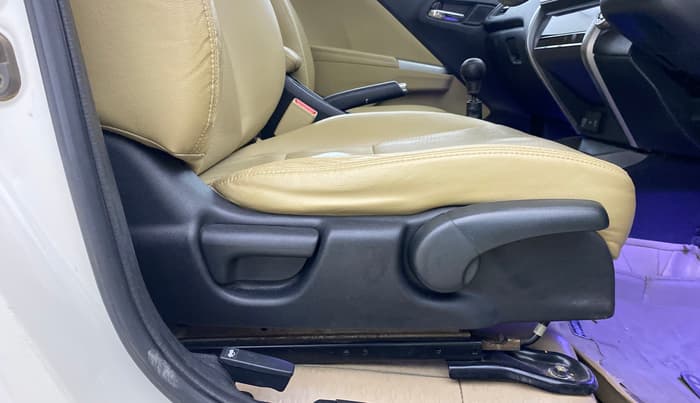 2015 Honda City 1.5L I-VTEC VX, Petrol, Manual, 70,652 km, Driver Side Adjustment Panel