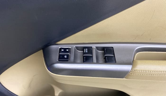 2015 Honda City 1.5L I-VTEC VX, Petrol, Manual, 70,652 km, Driver Side Door Panels Control