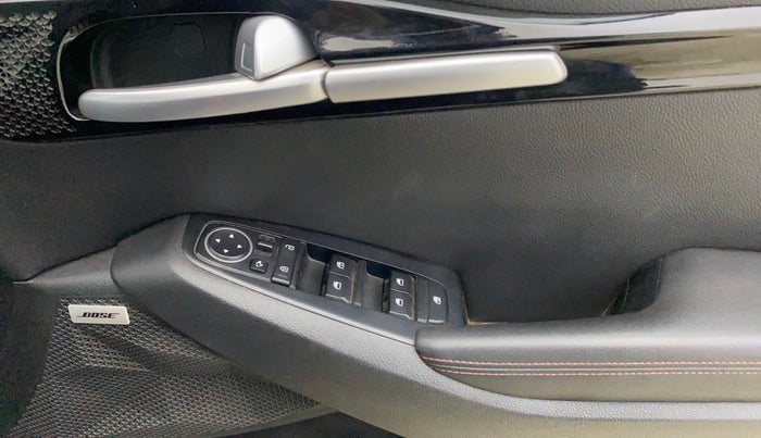 2021 KIA SELTOS GTX PLUS AT 1.5 DIESEL, Diesel, Automatic, 92,301 km, Driver Side Door Panels Control