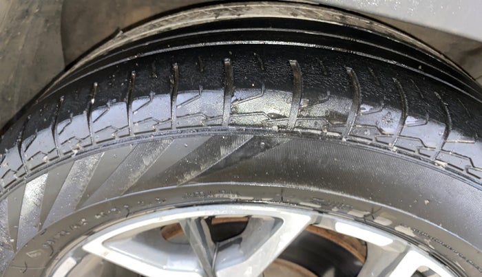 2021 KIA SELTOS GTX PLUS AT 1.5 DIESEL, Diesel, Automatic, 92,301 km, Right Front Tyre Tread