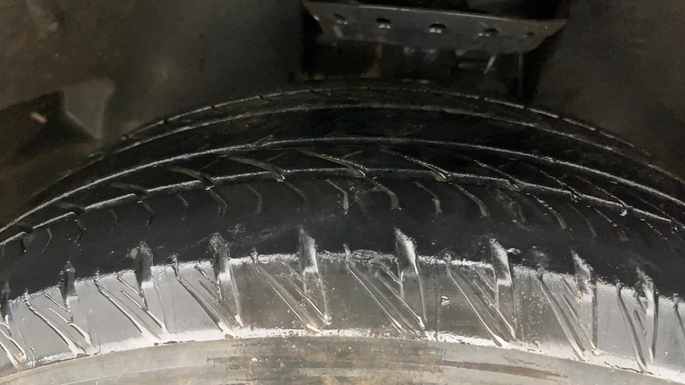 2021 Tata Safari XZA PLUS, Diesel, Automatic, 72,343 km, Left Front Tyre Tread