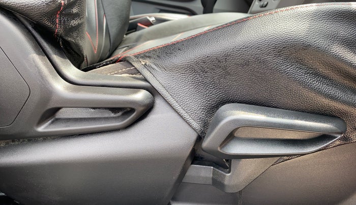 2020 Tata Tiago XZ PETROL, Petrol, Manual, 84,683 km, Driver Side Adjustment Panel