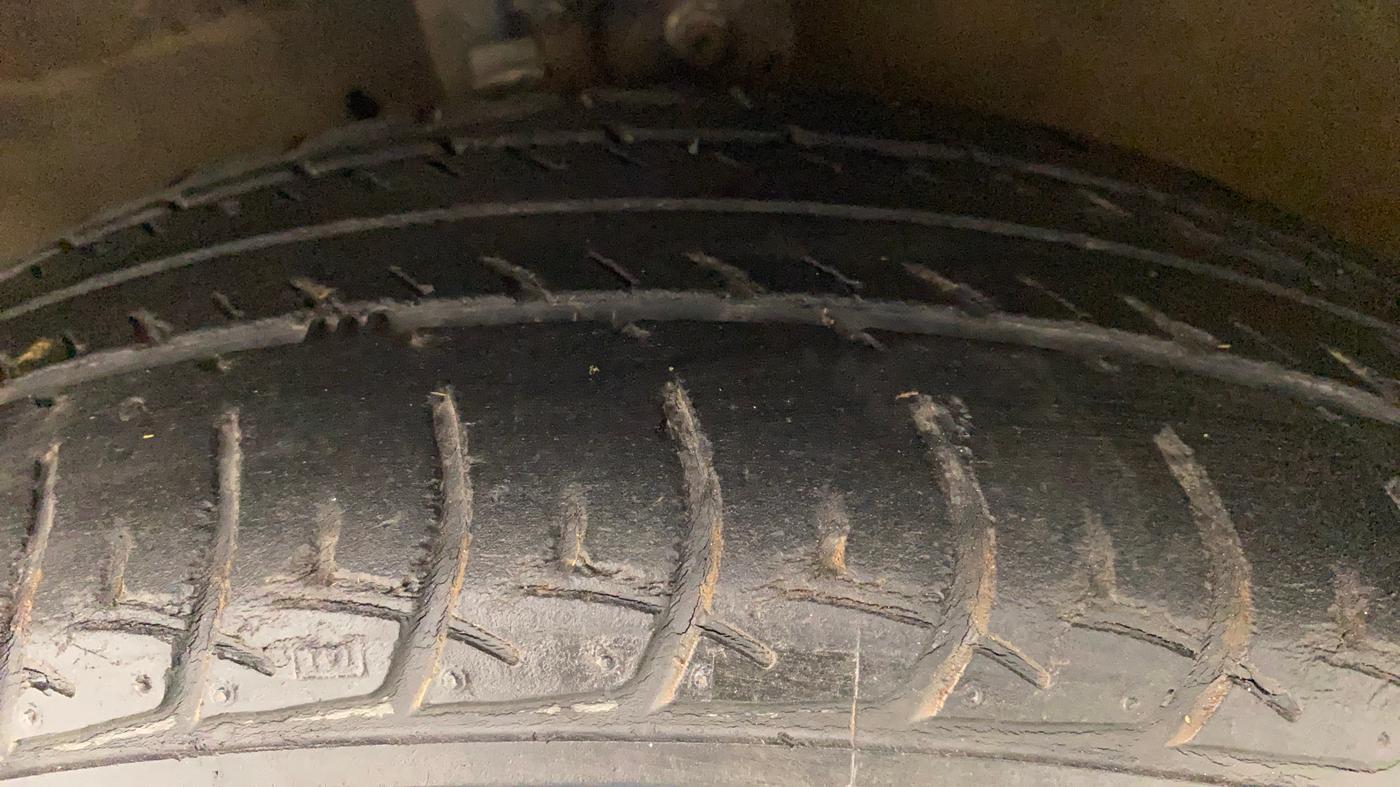 2014 Maruti Celerio VXI AMT, Petrol, Automatic, 48,552 km, Left Front Tyre Tread