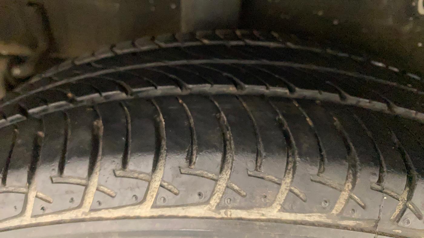 2014 Maruti Celerio VXI AMT, Petrol, Automatic, 48,552 km, Right Rear Tyre Tread