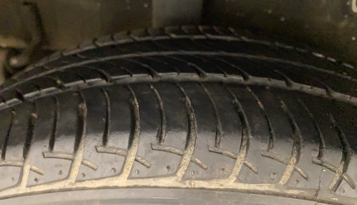 2014 Maruti Celerio VXI AMT, Petrol, Automatic, 48,552 km, Right Rear Tyre Tread