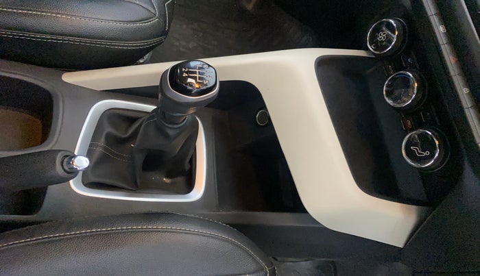 2021 Nissan MAGNITE XL, Petrol, Manual, 28,836 km, Gear Lever