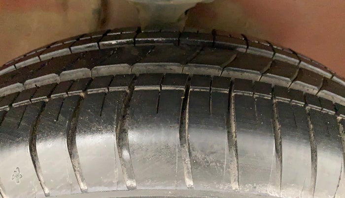 2011 Maruti Alto K10 LXI, Petrol, Manual, 73,434 km, Right Front Tyre Tread
