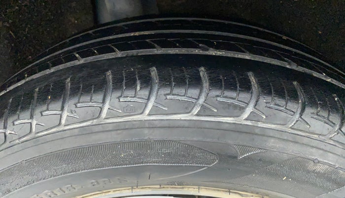 2018 Maruti Baleno DELTA 1.2 K12, Petrol, Manual, 90,358 km, Right Rear Tyre Tread