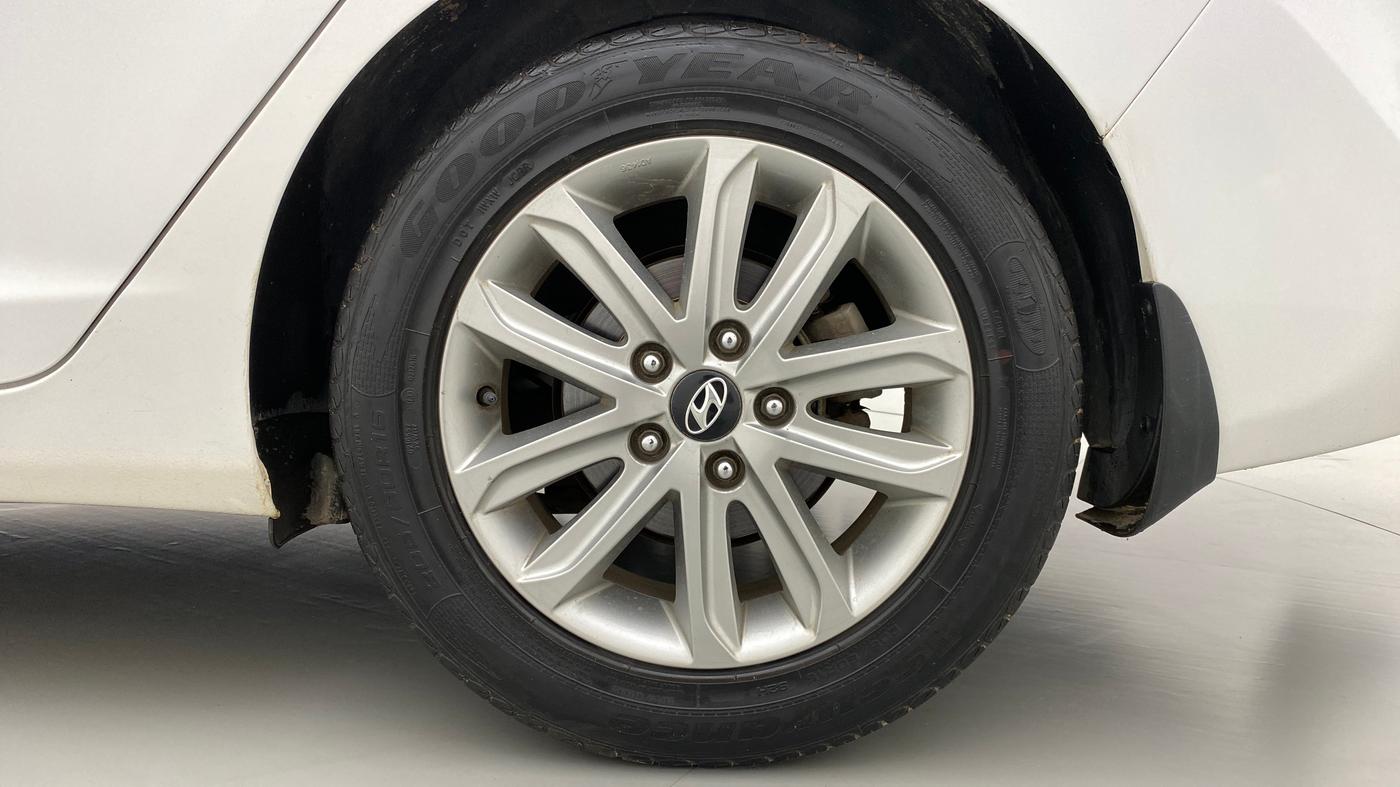 2015 Hyundai New Elantra SX 1.8 AT, Petrol, Automatic, 50,269 km, Left Rear Wheel