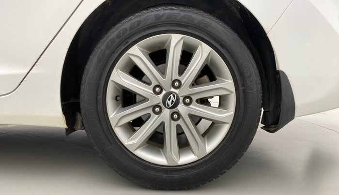 2015 Hyundai New Elantra SX 1.8 AT, Petrol, Automatic, 50,269 km, Left Rear Wheel