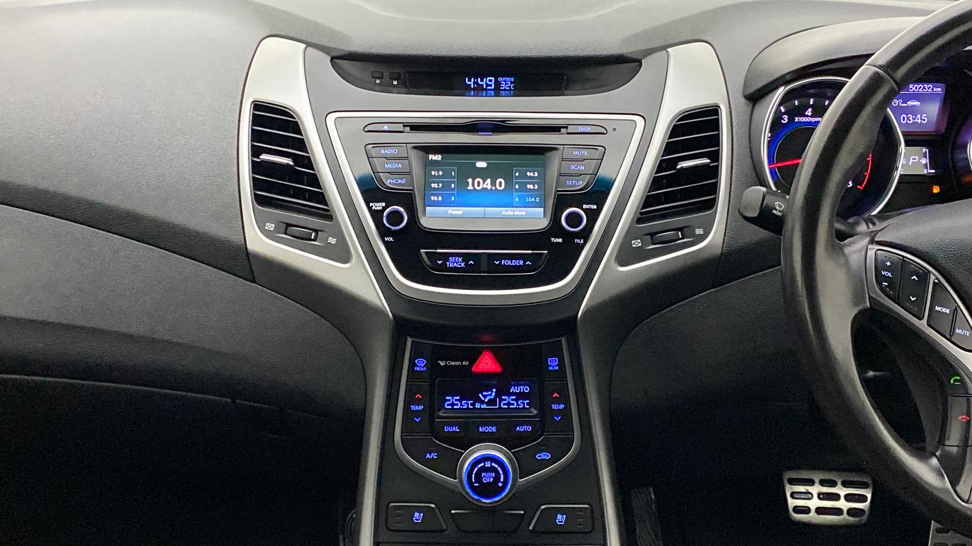 2015 Hyundai New Elantra SX 1.8 AT, Petrol, Automatic, 50,269 km, Air Conditioner