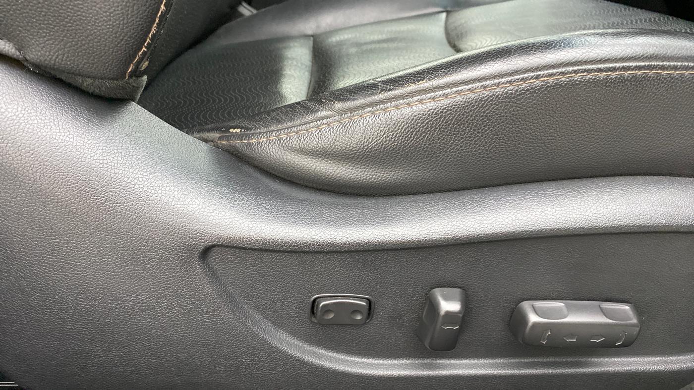 2015 Hyundai New Elantra SX 1.8 AT, Petrol, Automatic, 50,269 km, Driver Side Adjustment Panel