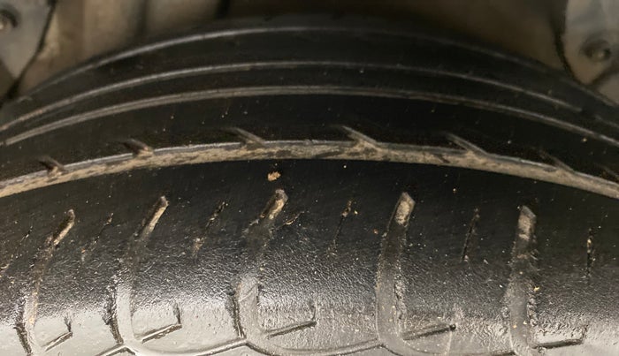 2015 Hyundai New Elantra SX 1.8 AT, Petrol, Automatic, 50,269 km, Left Rear Tyre Tread