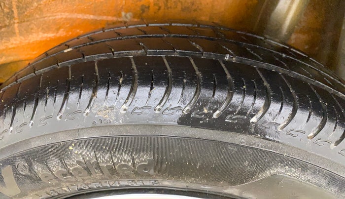 2019 Maruti S PRESSO VXI+, Petrol, Manual, 93,675 km, Left Rear Tyre Tread