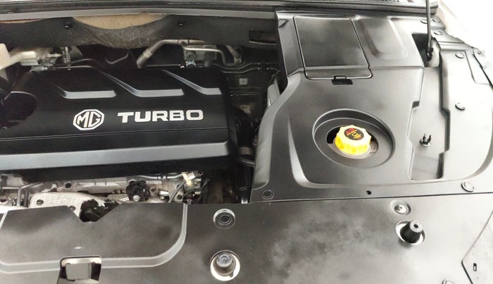 2023 MG HECTOR PLUS SHARP PRO 1.5 PETROL TURBO CVT 7 STR, Petrol, Automatic, 22,912 km, Engine View - Left