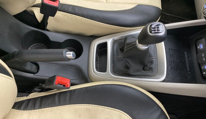 2024 Hyundai VENUE SX 1.2 PETROL, Petrol, Manual, 7,699 km, Gear Lever