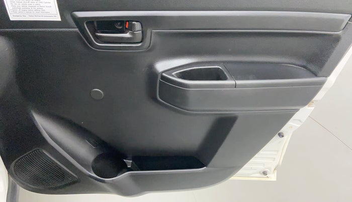 2021 Maruti S PRESSO LXI CNG, CNG, Manual, 32,249 km, Driver Side Door Panels Control