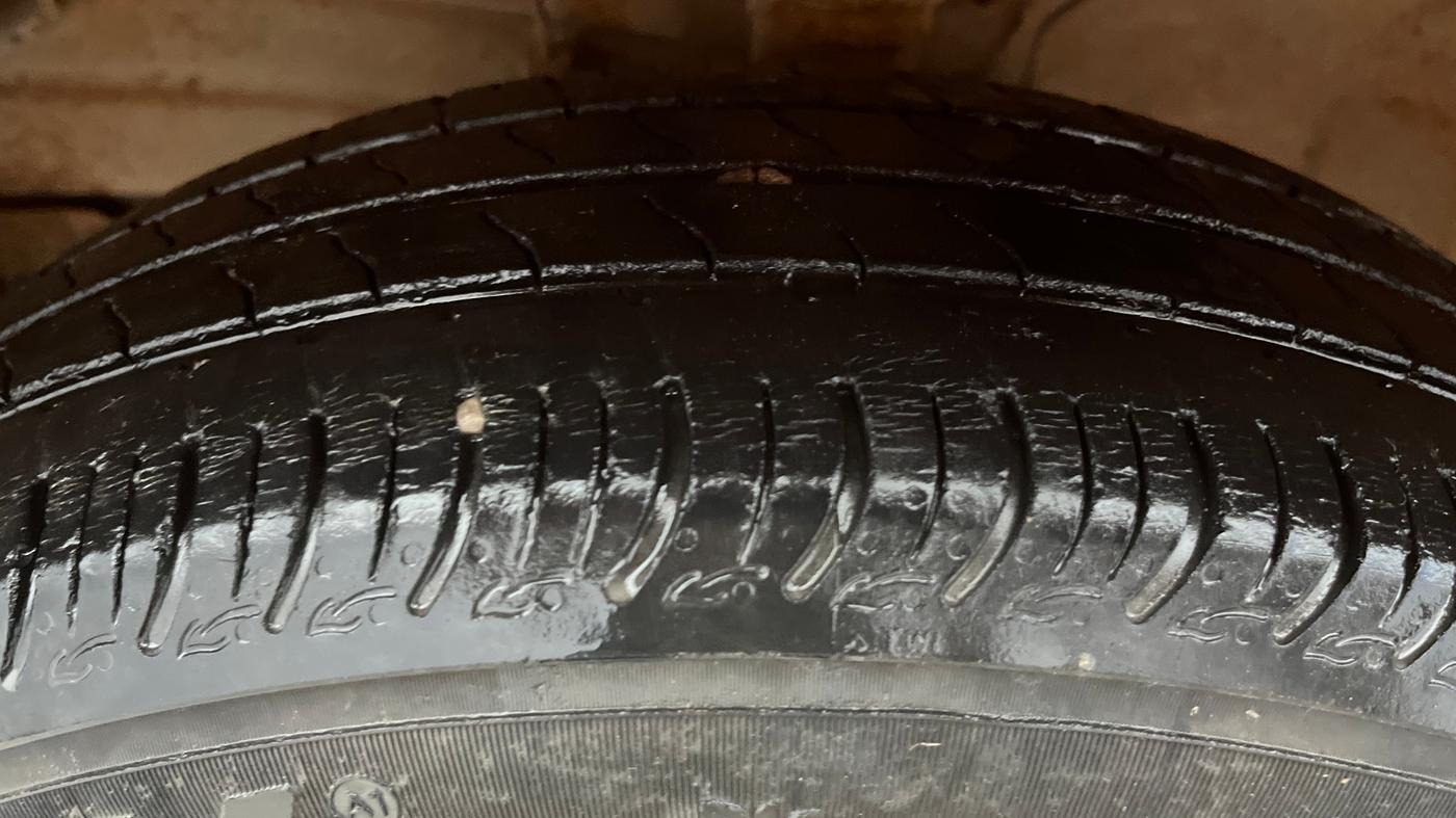 2019 Maruti S PRESSO VXI+, CNG, Manual, 57,087 km, Left Front Tyre Tread