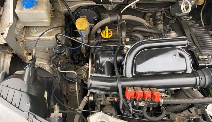 2018 Renault Kwid RXT 1.0 AMT (O), CNG, Automatic, 62,800 km, Engine View - Right