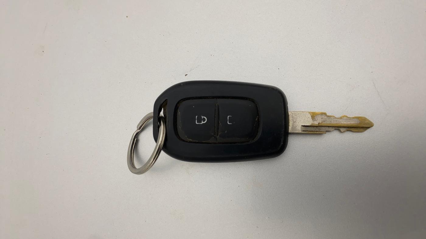 2018 Renault Kwid RXT 1.0 AMT (O), CNG, Automatic, 62,800 km, Key Close Up