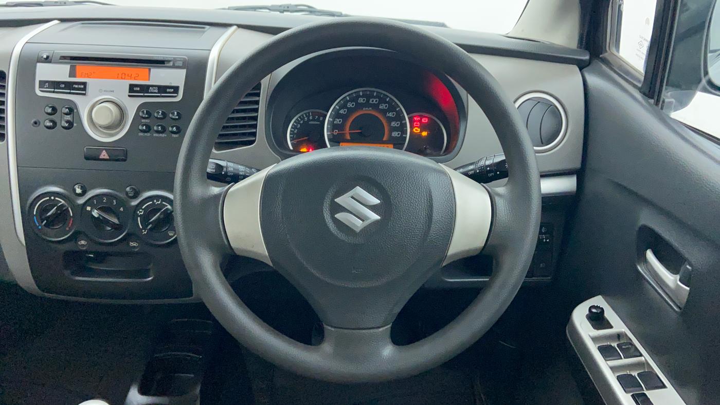 2011 Maruti Wagon R 1.0 VXI, Petrol, Manual, 70,353 km, Steering Wheel Close Up