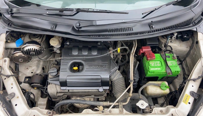 2011 Maruti Wagon R 1.0 VXI, Petrol, Manual, 70,353 km, Engine Bonet View