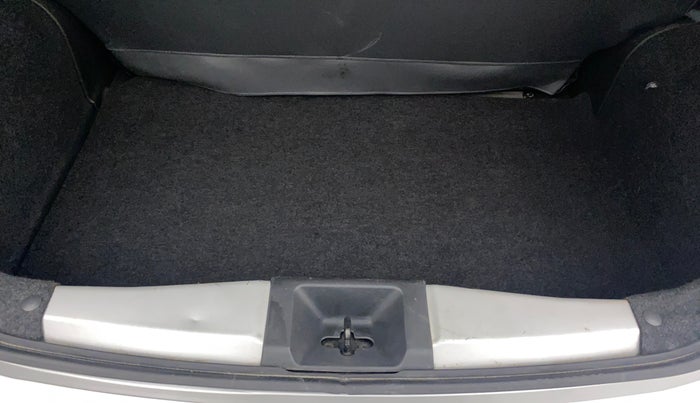 2016 Nissan Micra XV CVT, Petrol, Automatic, 61,280 km, Boot Inside