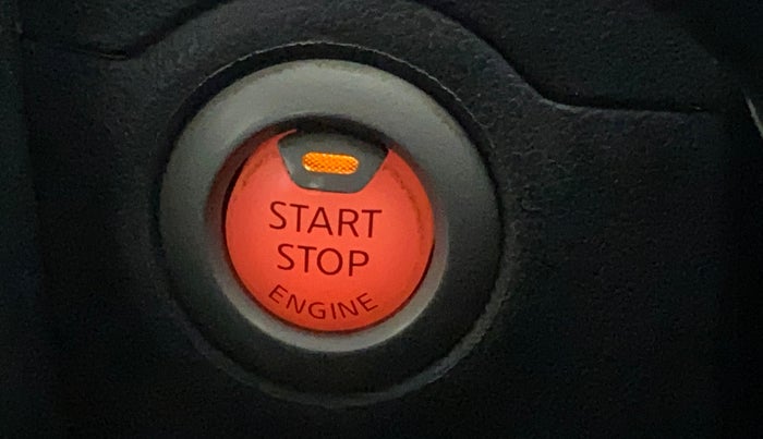 2016 Nissan Micra XV CVT, Petrol, Automatic, 61,280 km, Keyless Start/ Stop Button