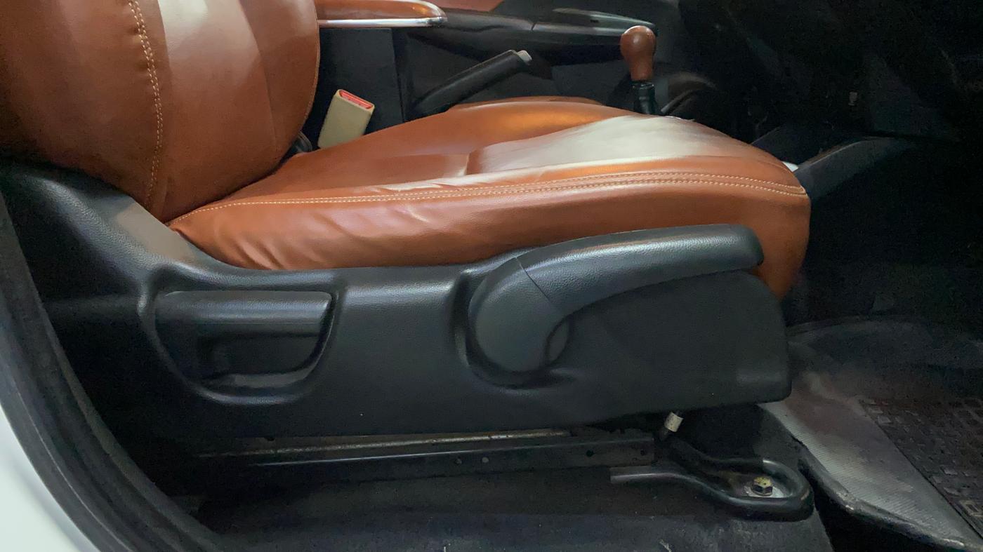 2016 Honda Jazz 1.2L I-VTEC V, Petrol, Manual, 62,614 km, Driver Side Adjustment Panel