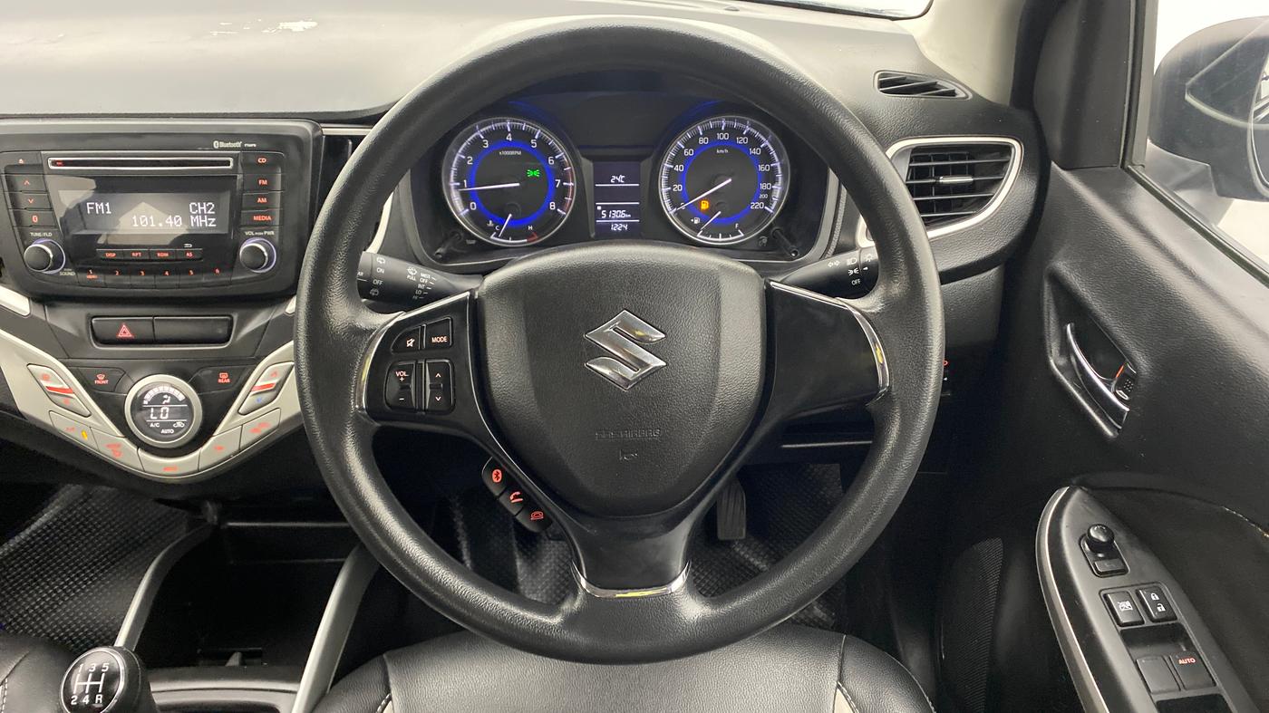 2017 Maruti Baleno DELTA 1.2 K12, Petrol, Manual, 21,344 km, Steering Wheel Close Up