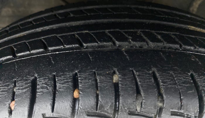 2017 Maruti Baleno DELTA 1.2 K12, Petrol, Manual, 21,344 km, Left Front Tyre Tread
