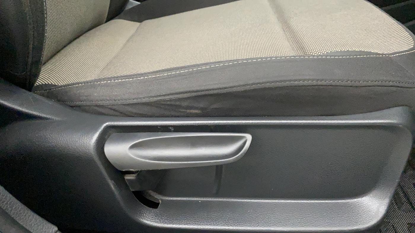 2013 Volkswagen Polo GT TSI 1.2 PETROL AT, Petrol, Automatic, 56,628 km, Driver Side Adjustment Panel
