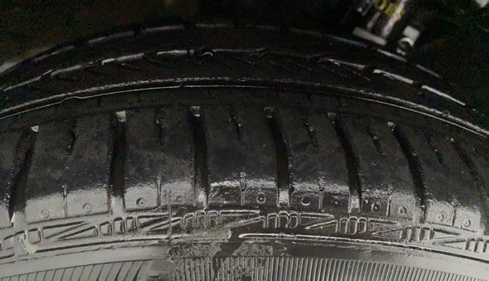 2013 Volkswagen Polo GT TSI 1.2 PETROL AT, Petrol, Automatic, 56,628 km, Right Rear Tyre Tread