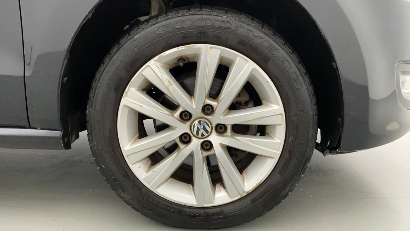 2013 Volkswagen Polo GT TSI 1.2 PETROL AT, Petrol, Automatic, 56,628 km, Right Front Wheel