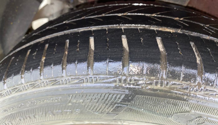 2018 Hyundai Xcent S AT 1.2, Petrol, Automatic, 26,828 km, Right Rear Tyre Tread