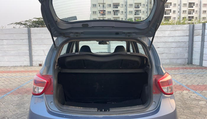 2016 Hyundai Grand i10 SPORTZ 1.2 KAPPA VTVT, Petrol, Manual, 48,070 km, Boot Inside