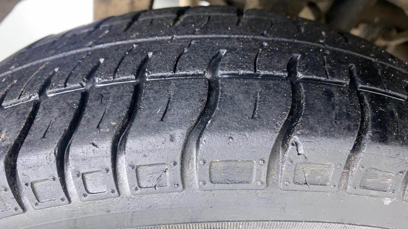 2018 Maruti Alto 800 LXI, Petrol, Manual, 32,390 km, Right Rear Tyre Tread