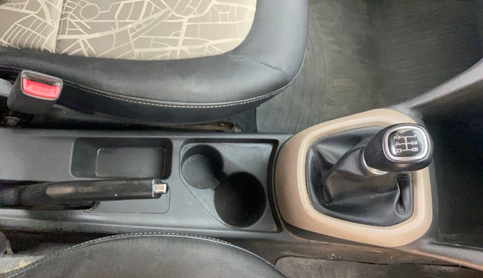 2017 Hyundai Grand i10 ASTA 1.2 KAPPA VTVT, Petrol, Manual, 76,308 km, Gear Lever