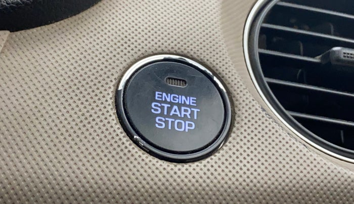 2017 Hyundai Grand i10 ASTA 1.2 KAPPA VTVT, Petrol, Manual, 76,308 km, Keyless Start/ Stop Button