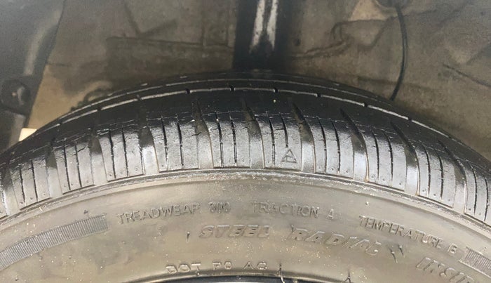 2017 Hyundai Grand i10 ASTA 1.2 KAPPA VTVT, Petrol, Manual, 76,308 km, Right Rear Tyre Tread