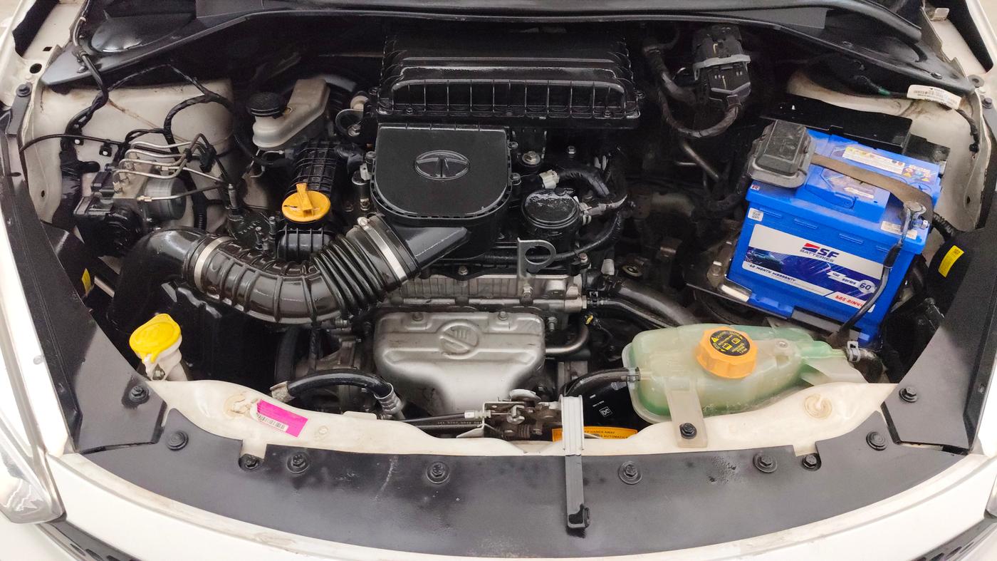 2019 Tata Tiago XZ PETROL, Petrol, Manual, 57,441 km, Engine View
