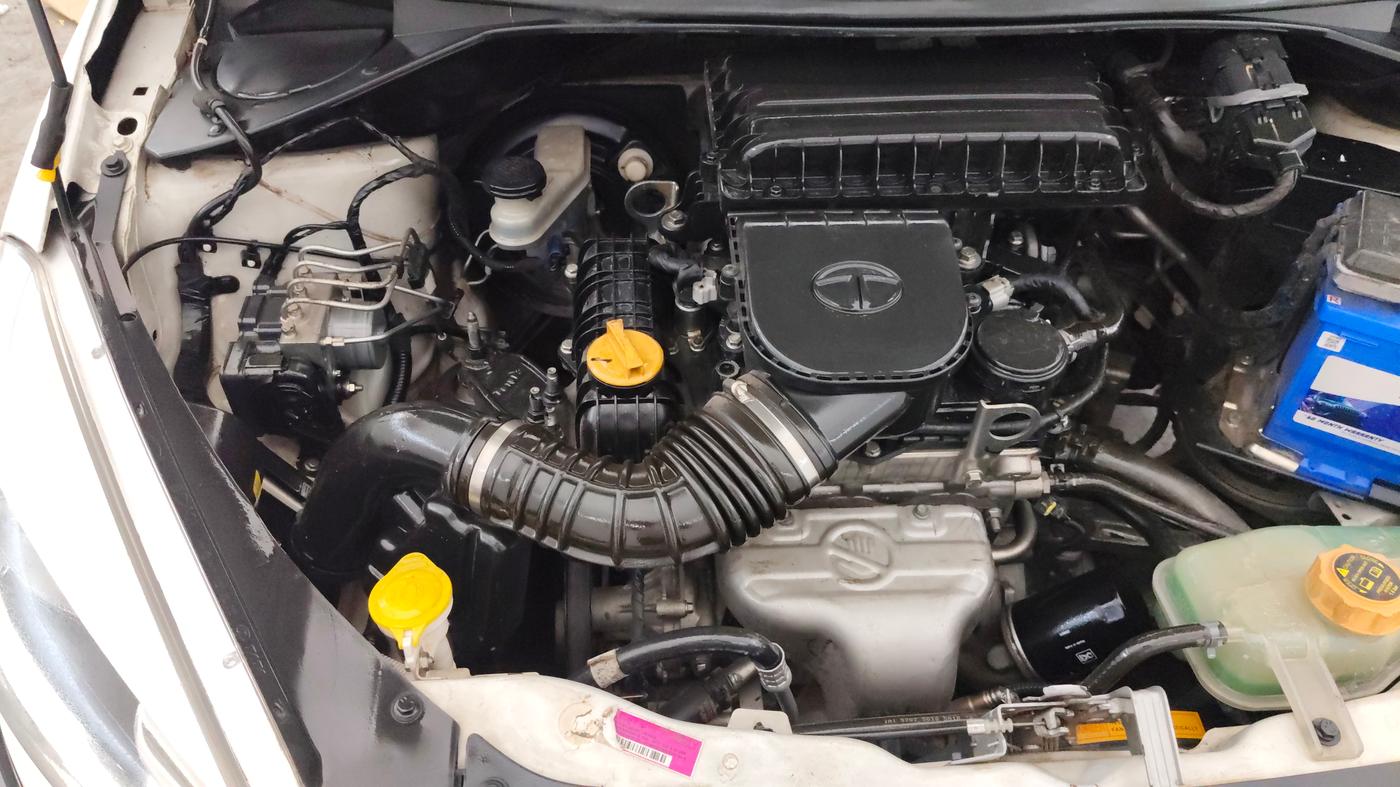 2019 Tata Tiago XZ PETROL, Petrol, Manual, 57,441 km, Engine View - Right