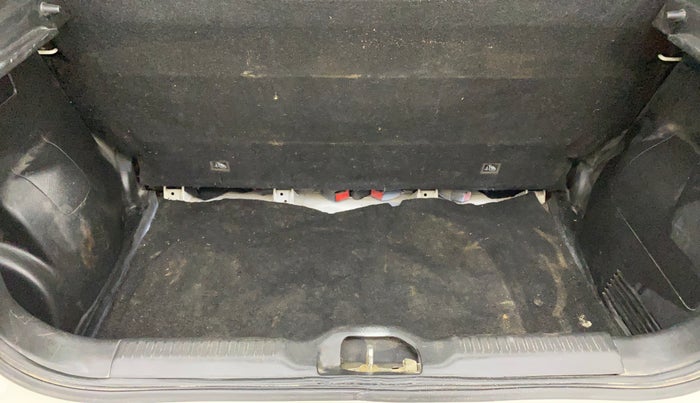 2019 Maruti Swift LXI, Petrol, Manual, 69,563 km, Boot Inside