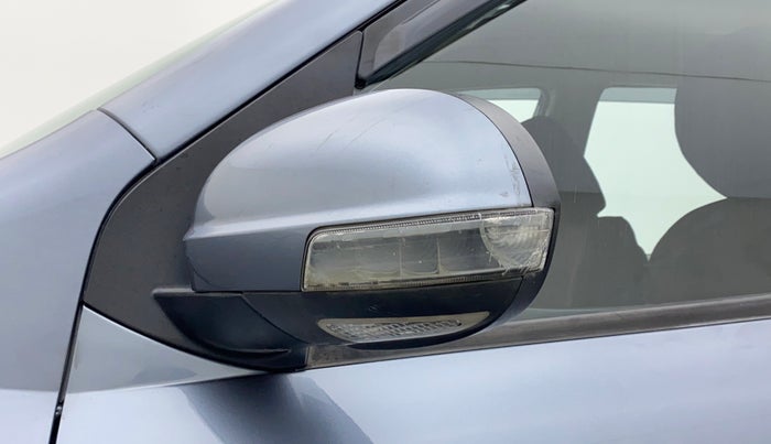 2014 Mahindra XUV500 W6, Diesel, Manual, 97,791 km, Left rear-view mirror - Folding motor not working