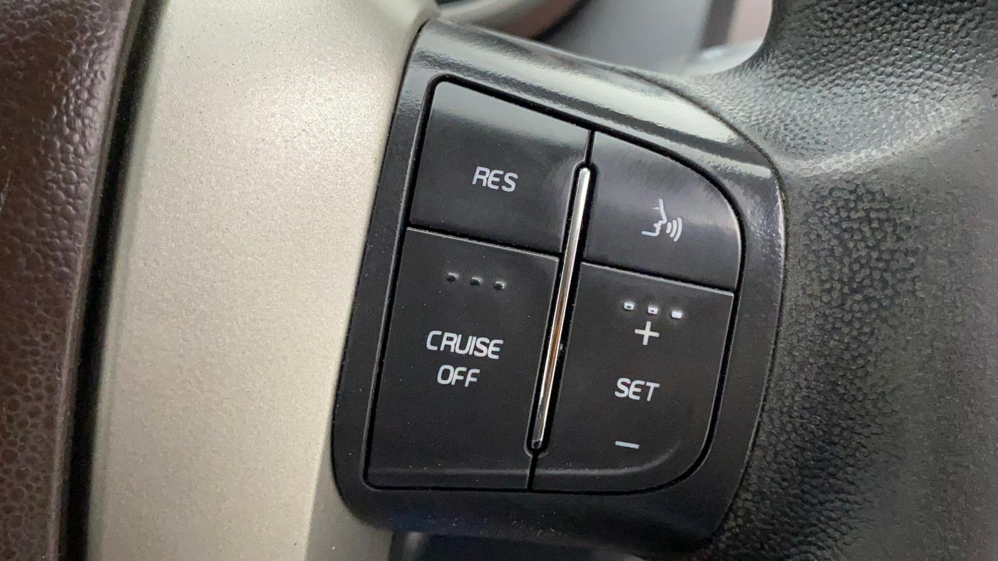 2014 Mahindra XUV500 W6, Diesel, Manual, 97,791 km, Adaptive Cruise Control